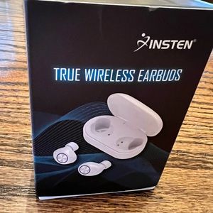 Wireless earbuds
